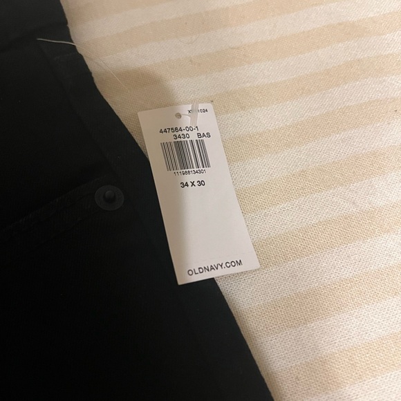 NEW WITH TAG | Men’s Black Old Navy Skinny Never Fade Jeans - Picture 3 of 3